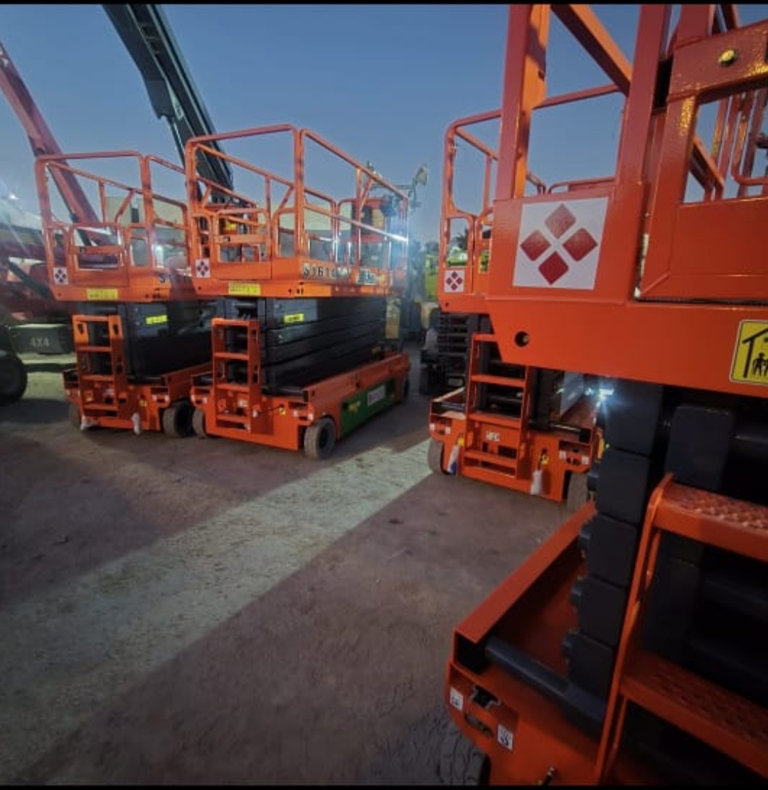 سيزرلفت للايجار الدمام #مان لفت للايجار الدمام # رافعه مقصيه كهرباء للايجار جميع المقاسات