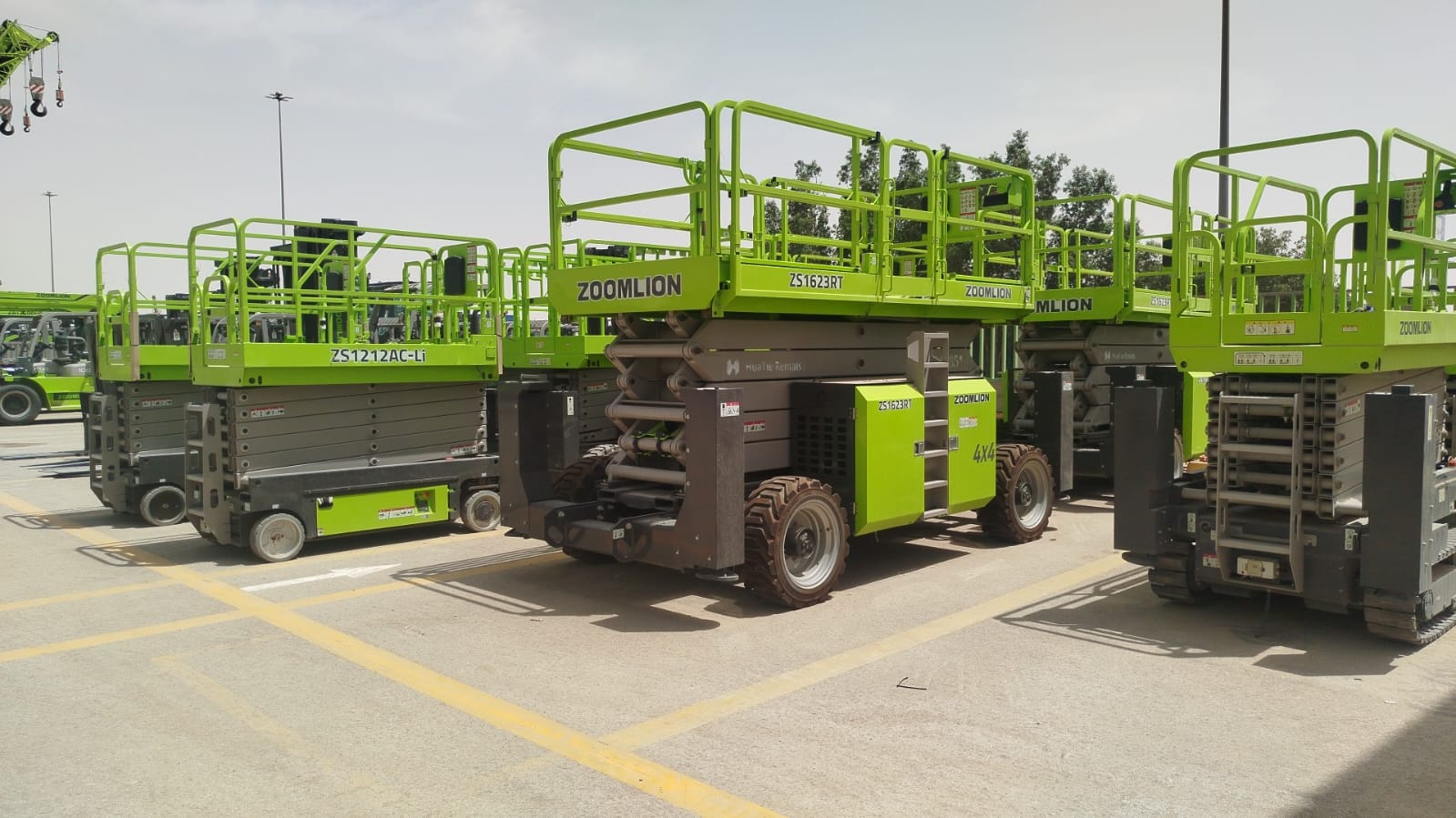 سيزرلفت للايجار مانلفت للايجار scissor lift manlift rental