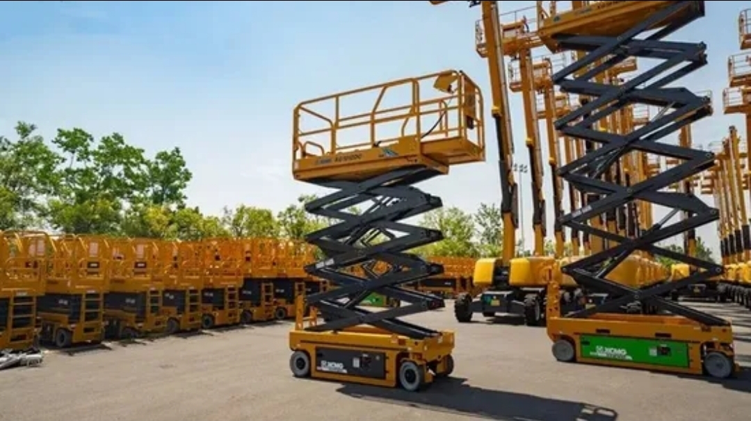 سيزرلفت للايجار في جده# مان لفت للايجار #Scissor lifts for rent in Jeddah