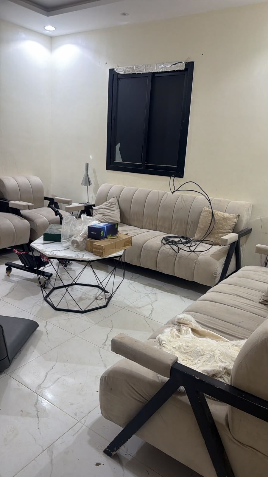 التخلص من الأثاث قديم تالف بالرياض 0534375367