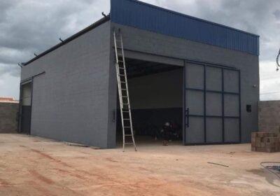 بناء-هناجر-ساندوتش-بانل